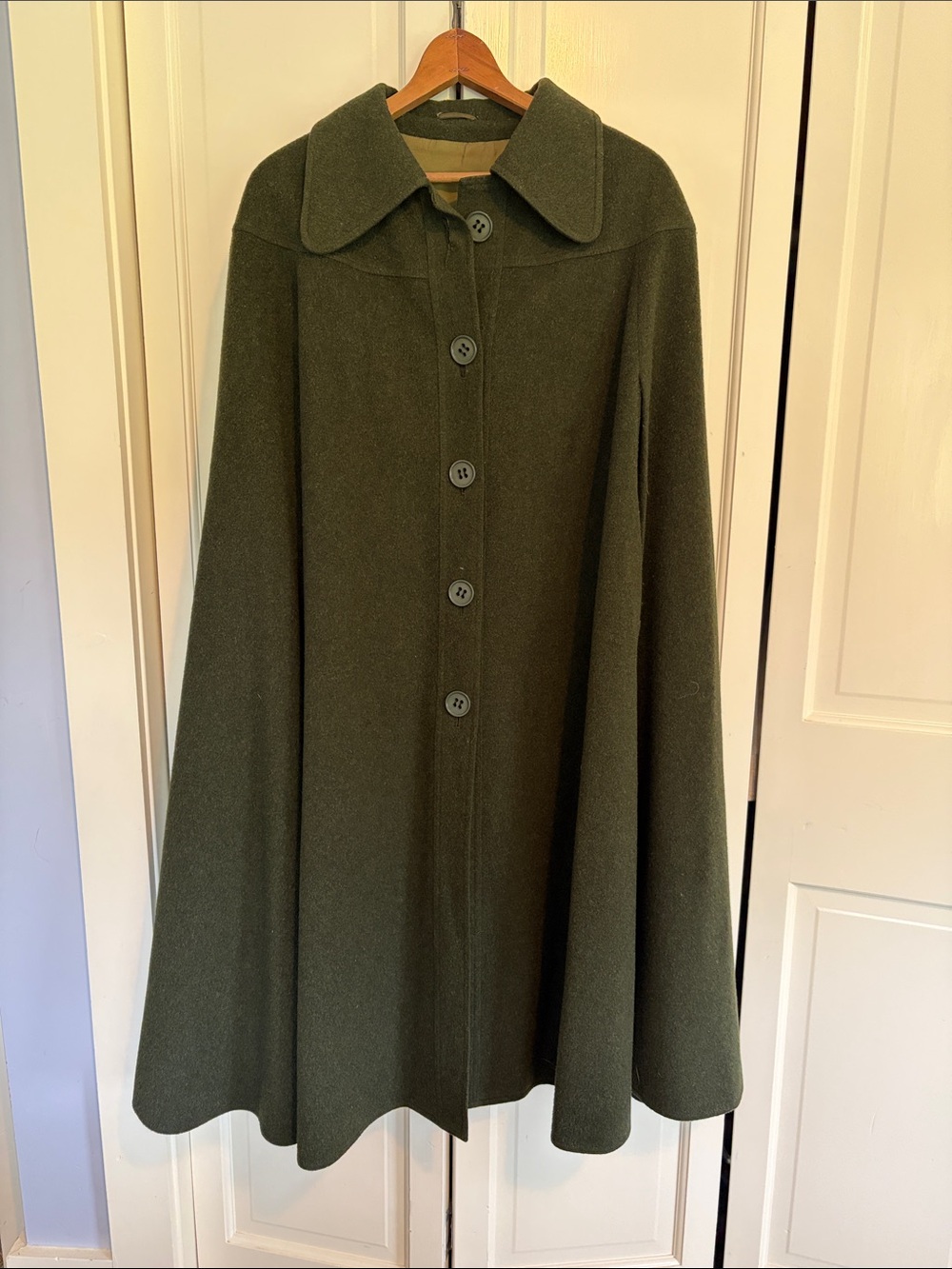 Loden Plankl vintage Austrian Green Wool Button-Front Cape